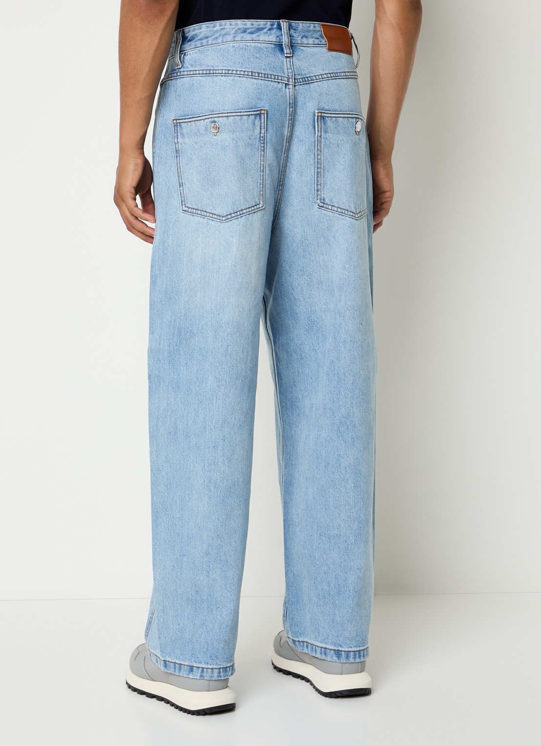 Armani Straight leg jeans met lichte wassing - achterkant 5 lichtblauw