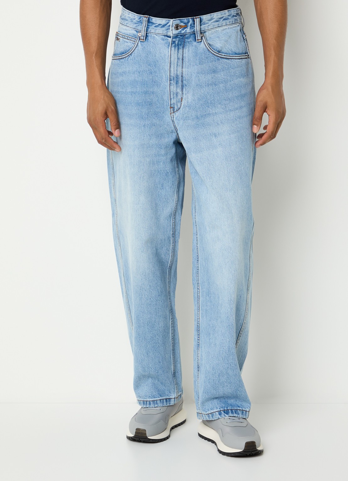 Armani Straight leg jeans met lichte wassing - detail lichtblauw