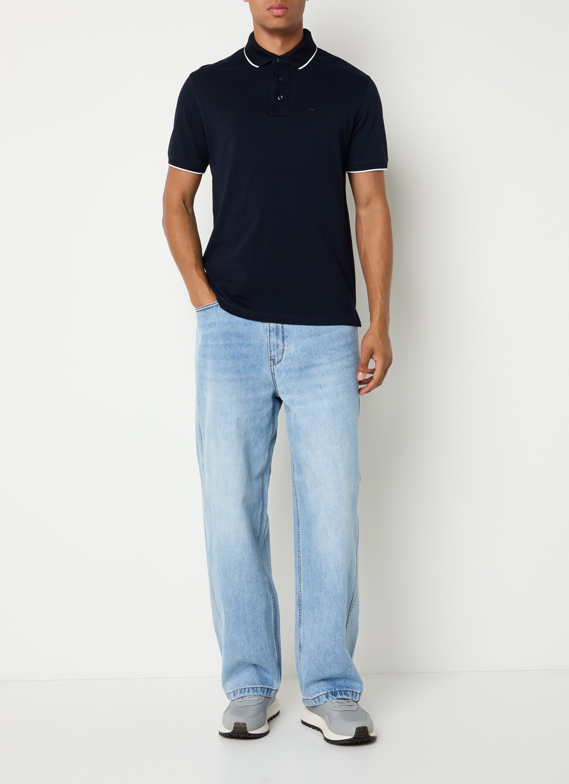 Armani Straight leg jeans met lichte wassing - voorkant 4 lichtblauw