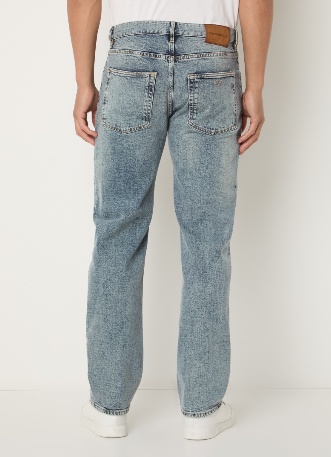 Armani Straight leg jeans met medium wassing - achterkant indigo