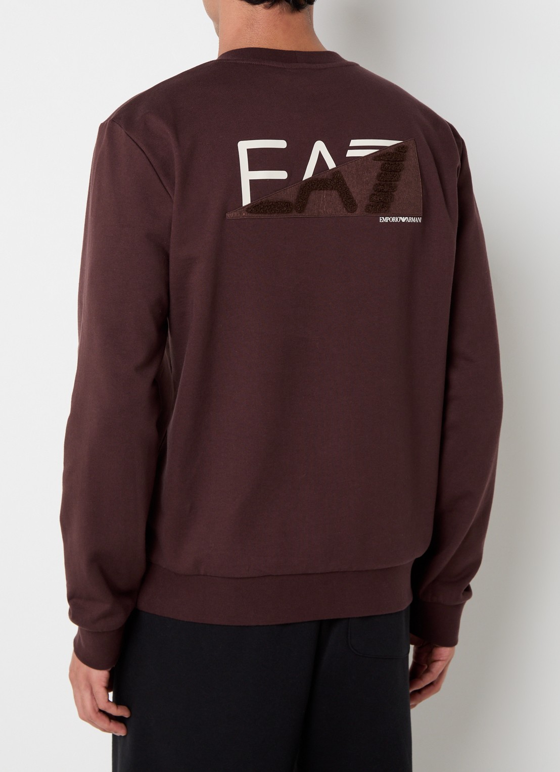 Armani Sweater met logo- en backprint - detail 3 hazelnootbruin