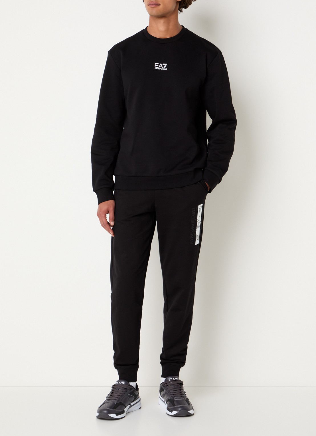 Armani Sweater met logo - voorkant 2 zwart