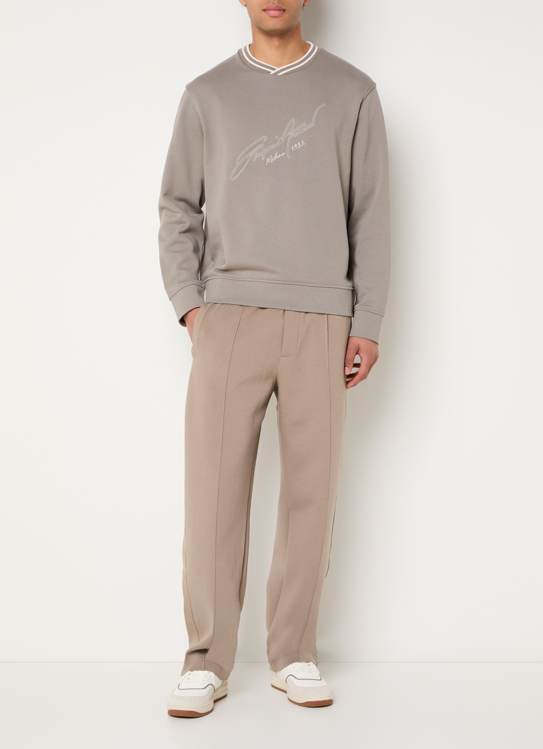 Armani Sweater met logoprint - voorkant 3 beige