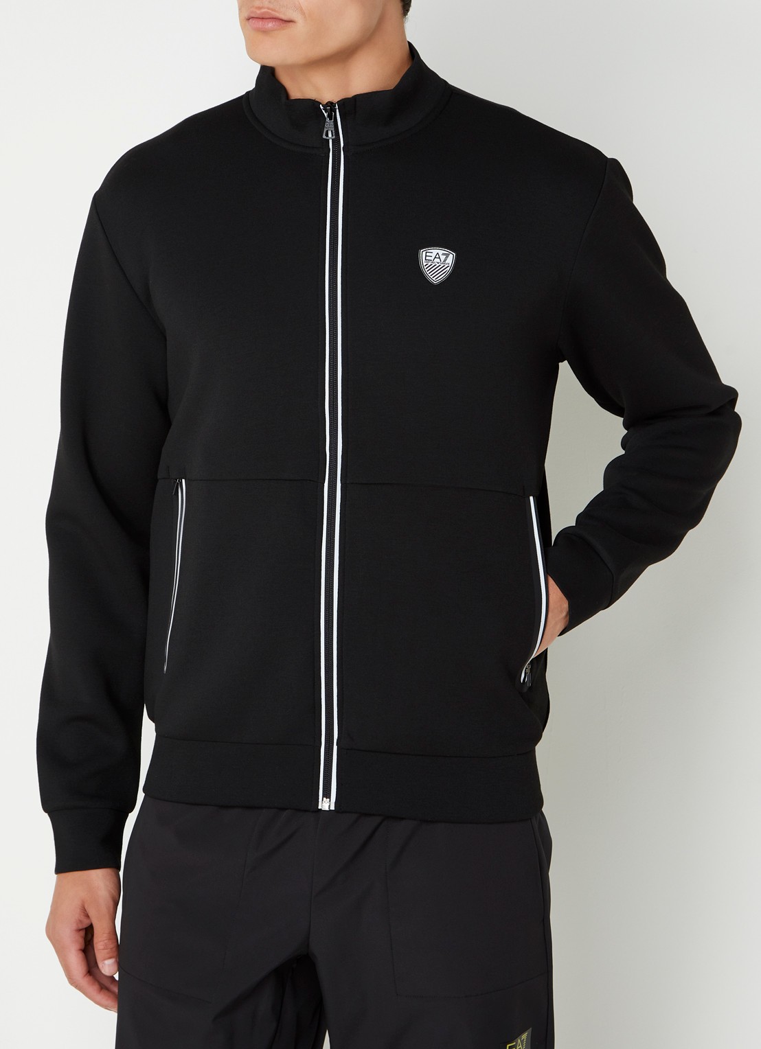 Armani Sweatvest met logo en ritszakken  - detail zwart