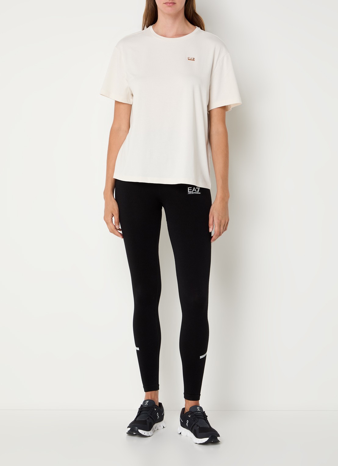 Armani T-shirt in  katoenblend met logo - voorkant 5 gebroken wit