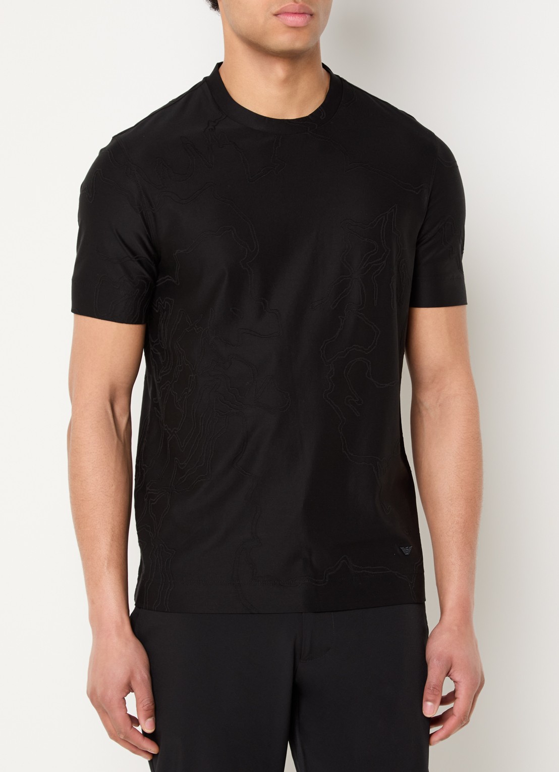 Armani T-shirt in zijdeblend met borduring - detail 3 zwart