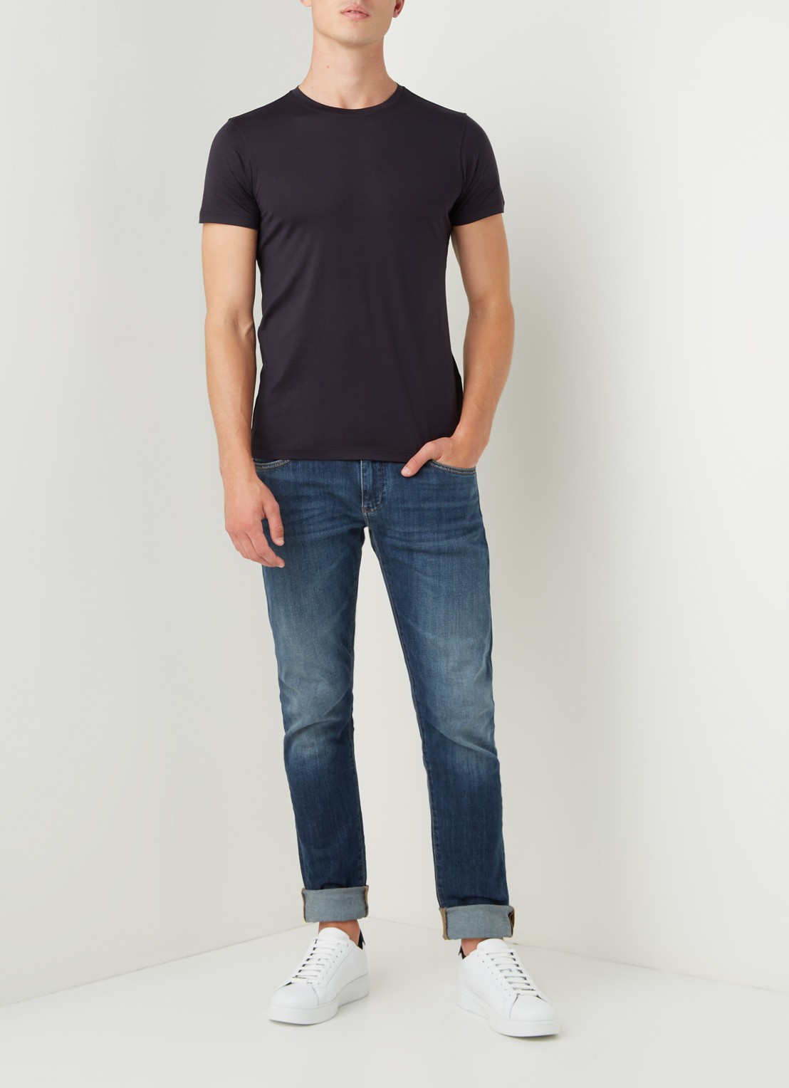 Armani T-shirt in zijdeblend - voorkant 4 donkerblauw