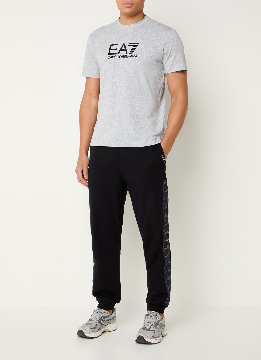 Armani T-shirt met 3D logoprint  - voorkant 4 lichtgrijs