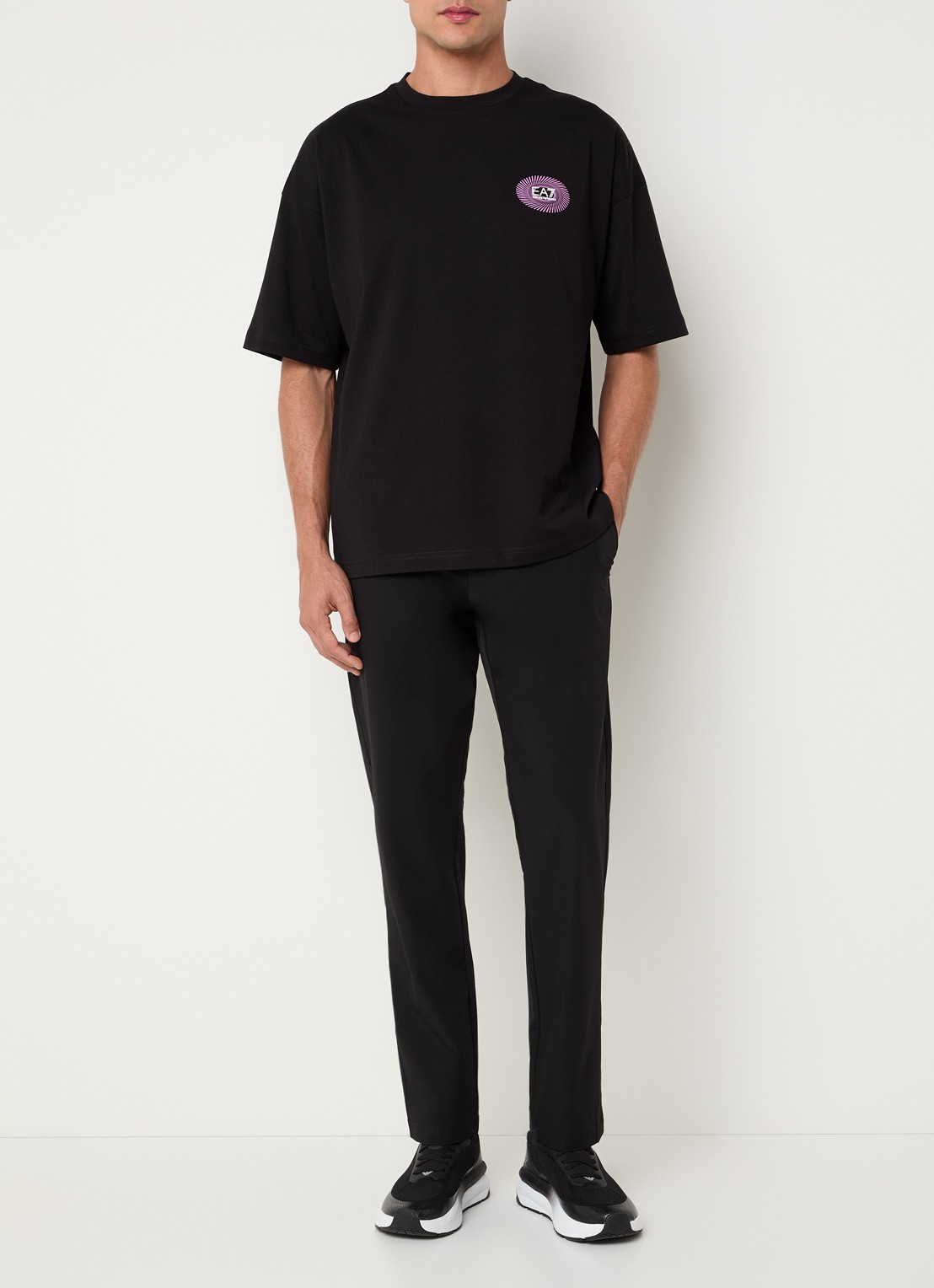 Armani T-shirt met front- en backprint - voorkant 2 zwart