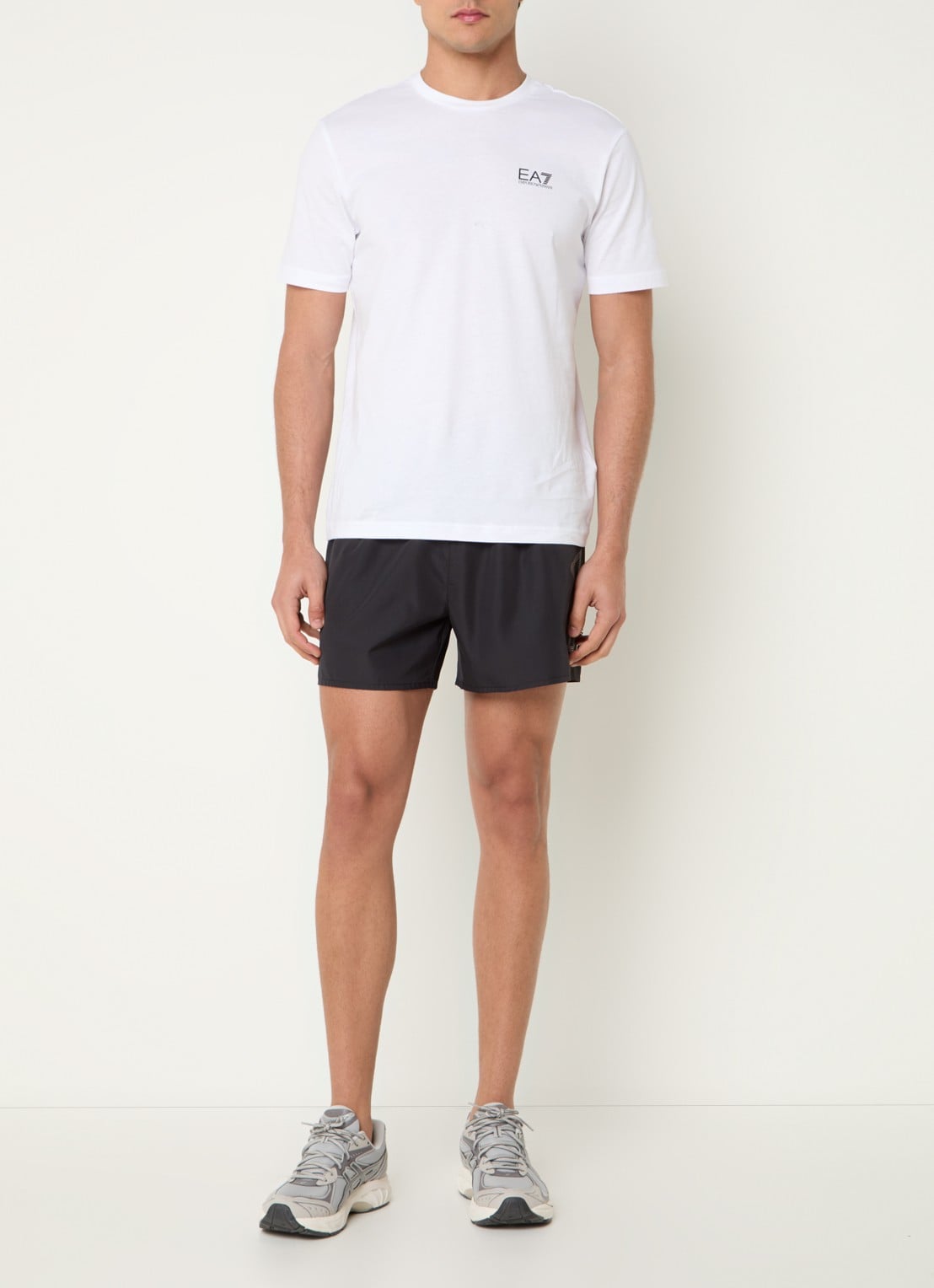 Armani T-shirt met logo- en backprint - voorkant 2 wit