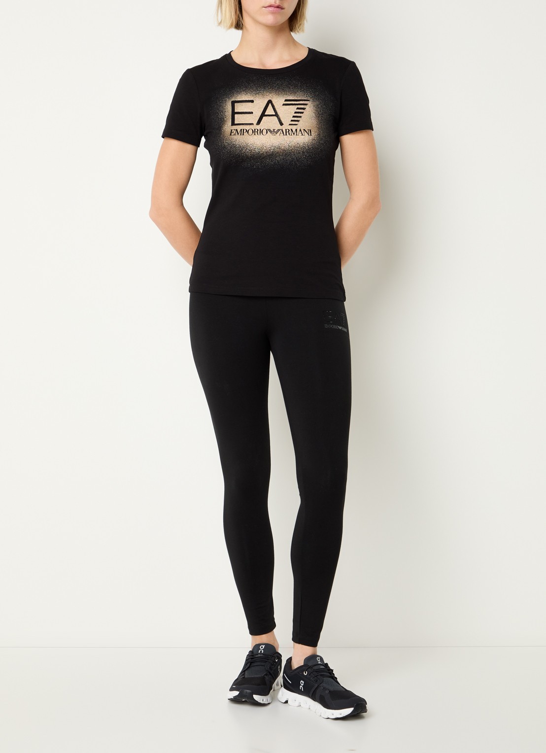 Armani T-shirt met logo en lurex - voorkant 2 zwart