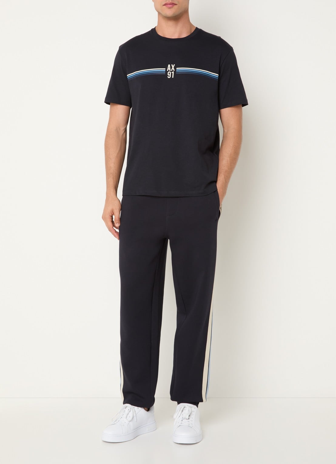 Armani T-shirt met logo en print - voorkant 3 donkerblauw