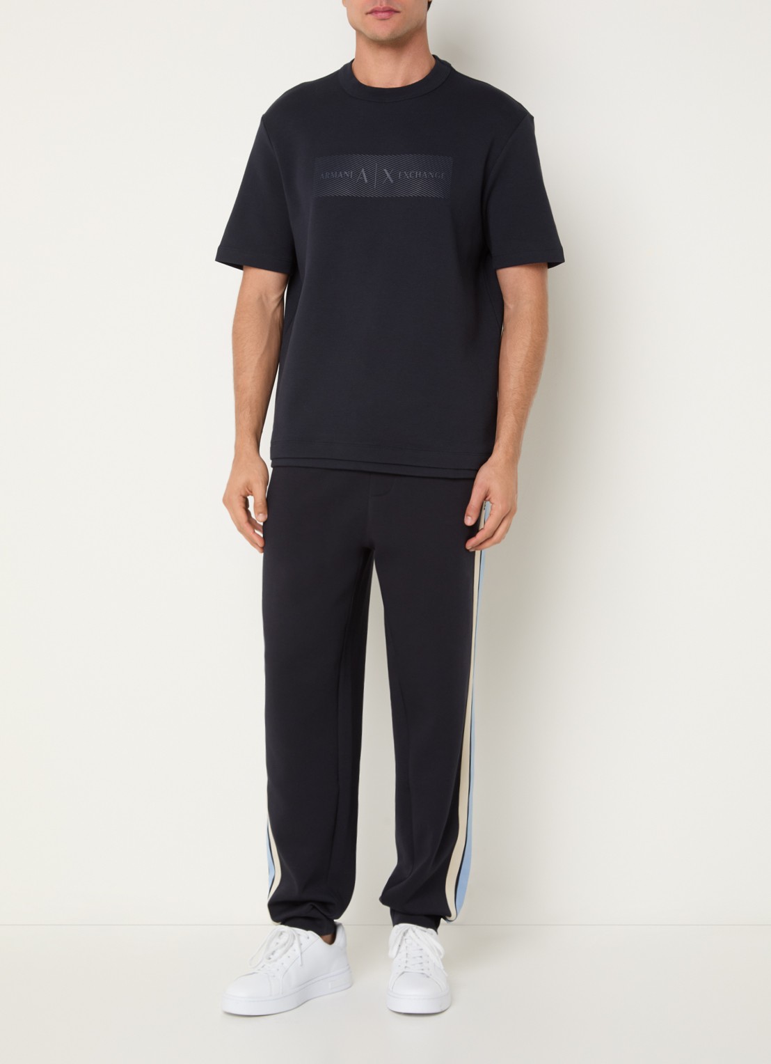 Armani T-shirt met logo en structuur - voorkant 2 donkerblauw