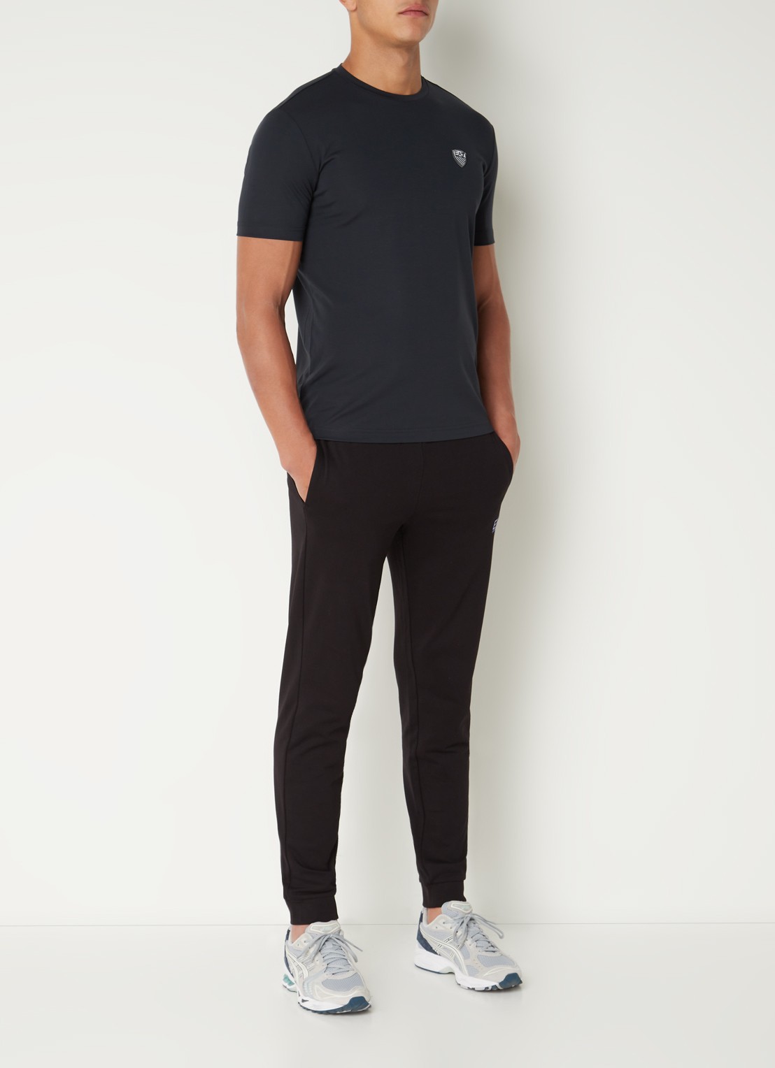 Armani T-shirt met logo  - voorkant 3 donkerblauw