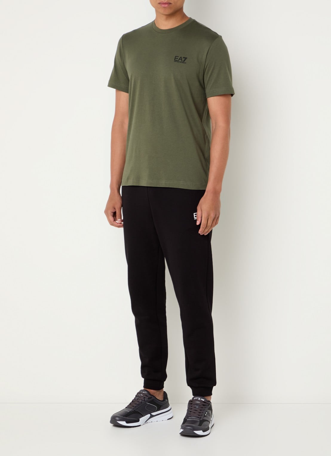 Armani T-shirt met logo - voorkant 4 legergroen