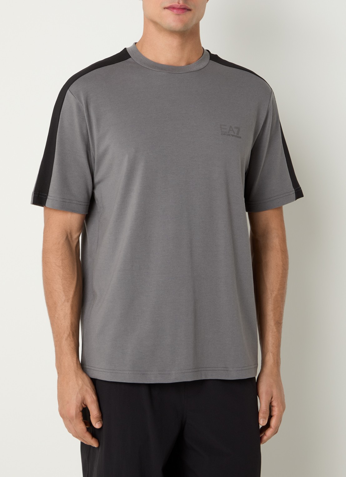 Armani T-shirt met logo - detail 4 grijs