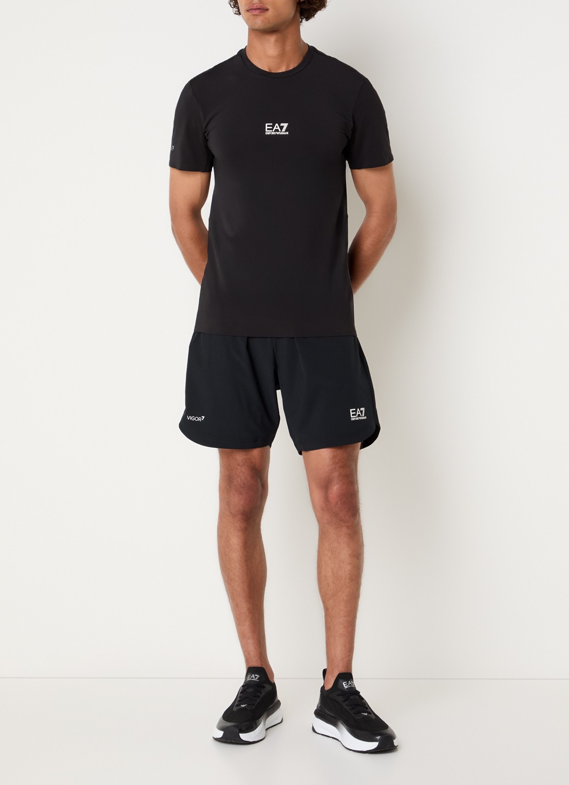 Armani T-shirt met logo - voorkant 2 zwart