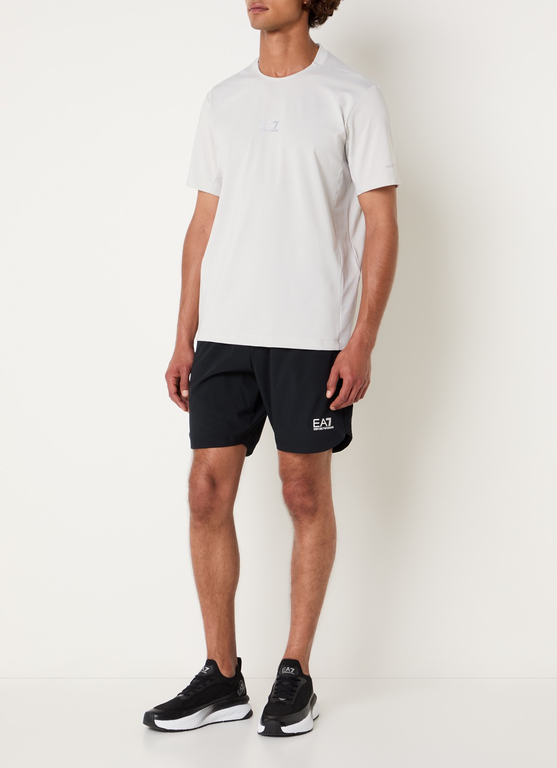 Armani T-shirt met logo - voorkant 3 lichtgrijs