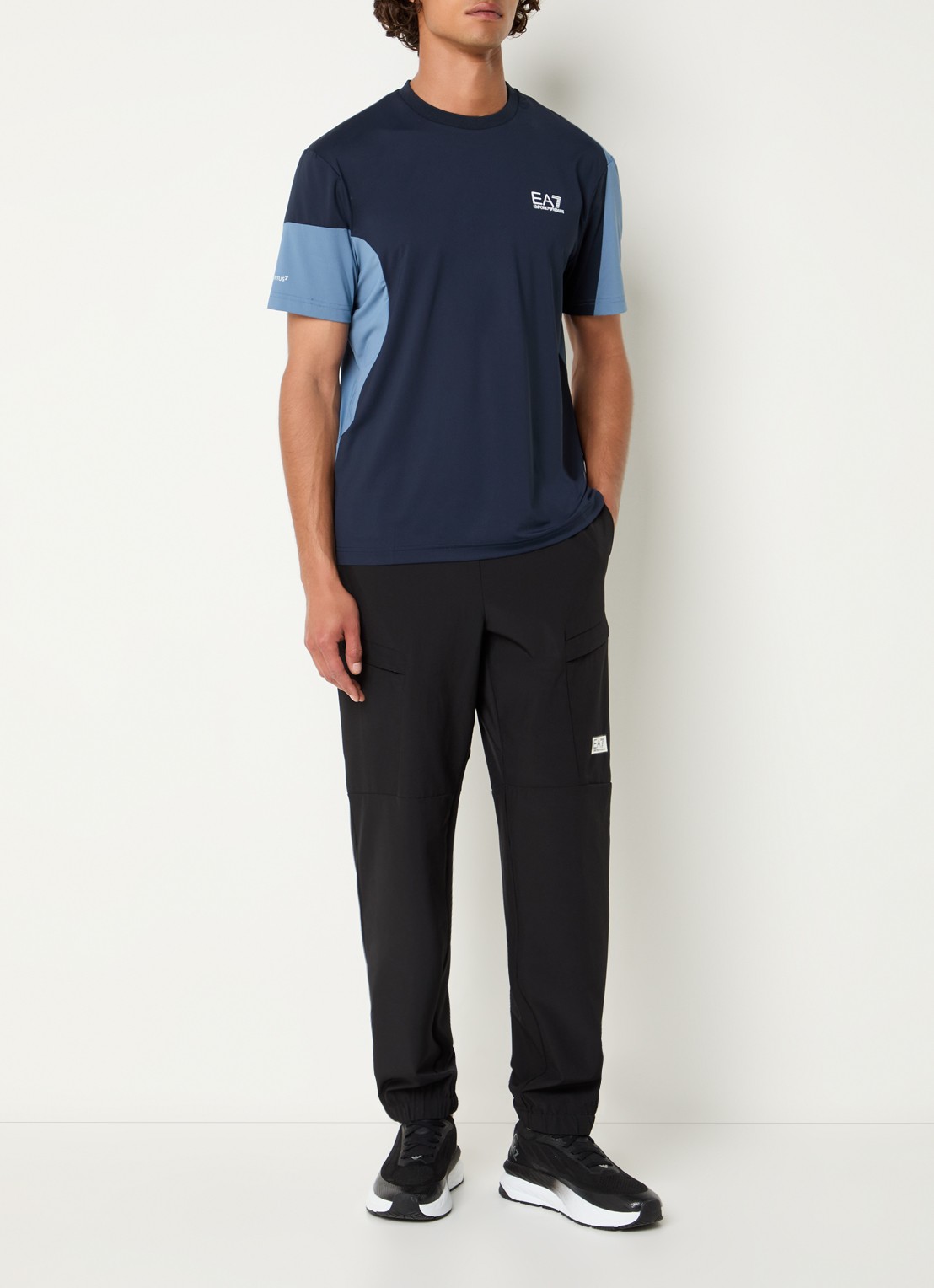 Armani T-shirt met logo - voorkant 4 donkerblauw