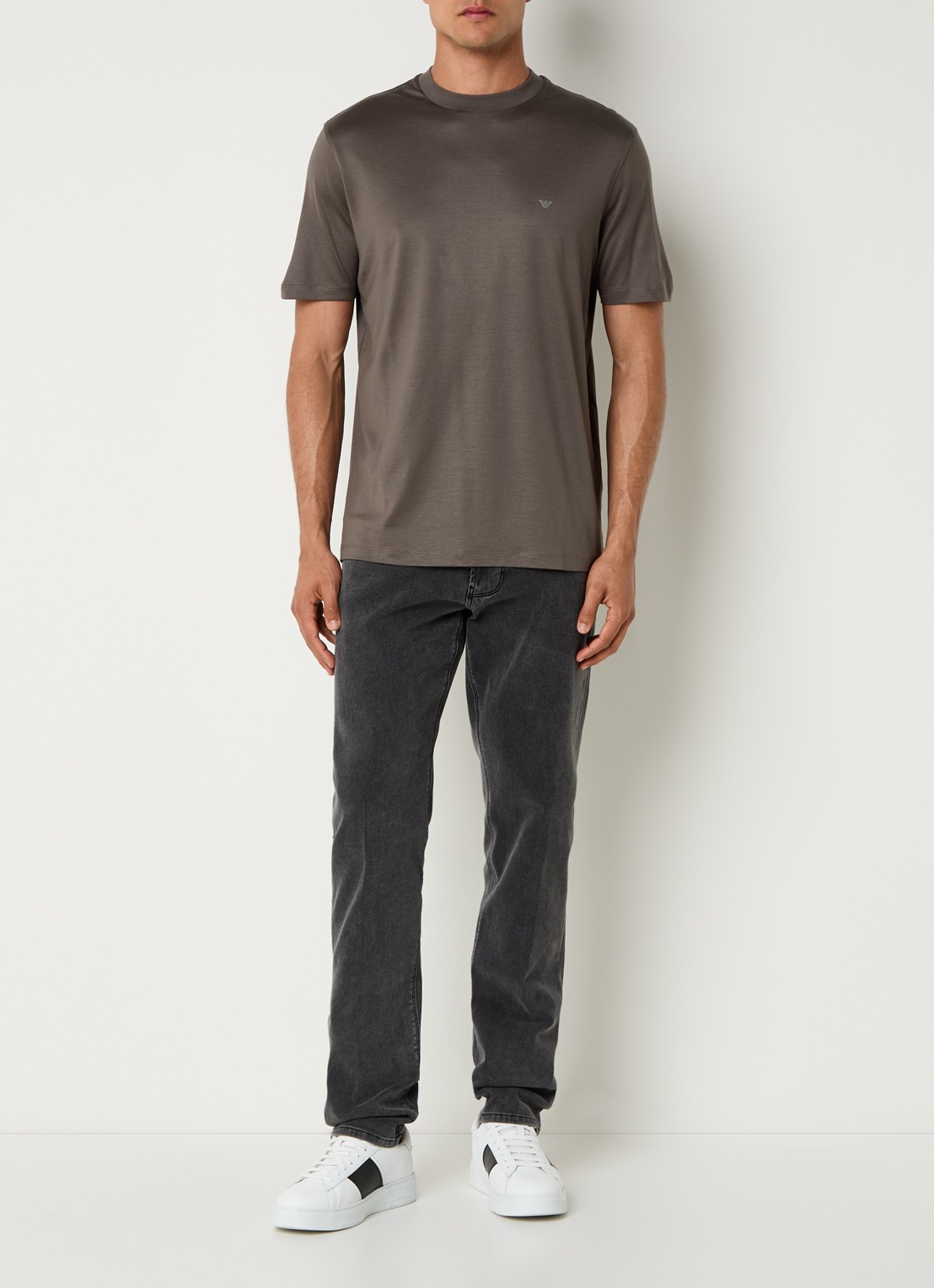 Armani T-shirt met logo - voorkant 4 bronsgroen