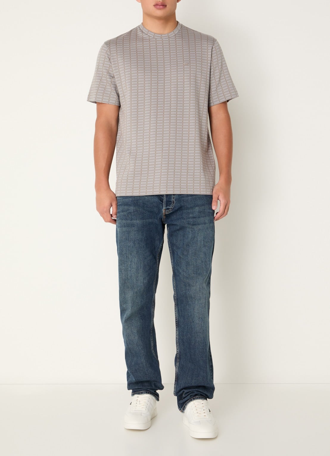 Armani T-shirt met logo - voorkant 2 donkerbeige