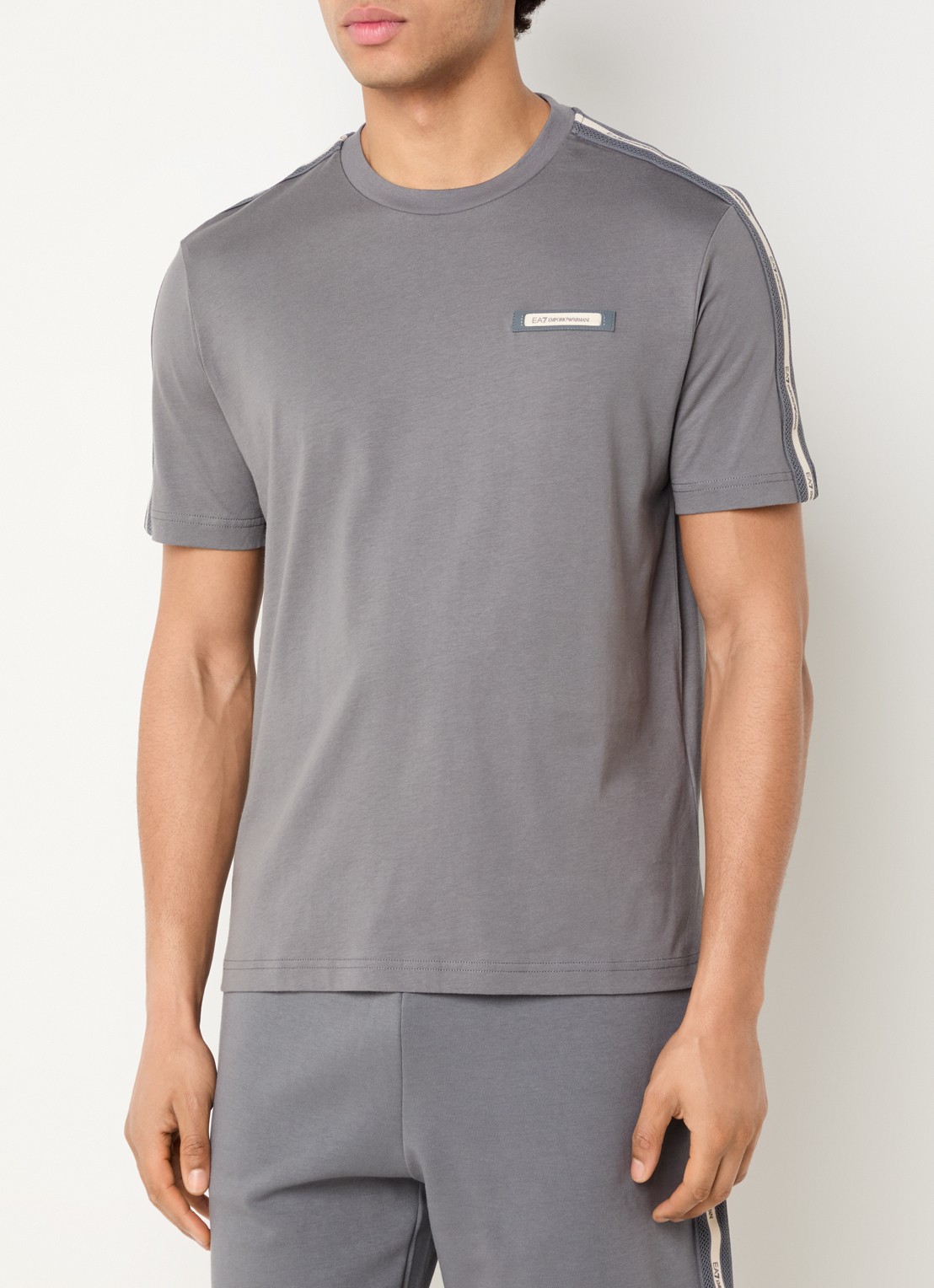 Armani T-shirt met logoband - detail khaki