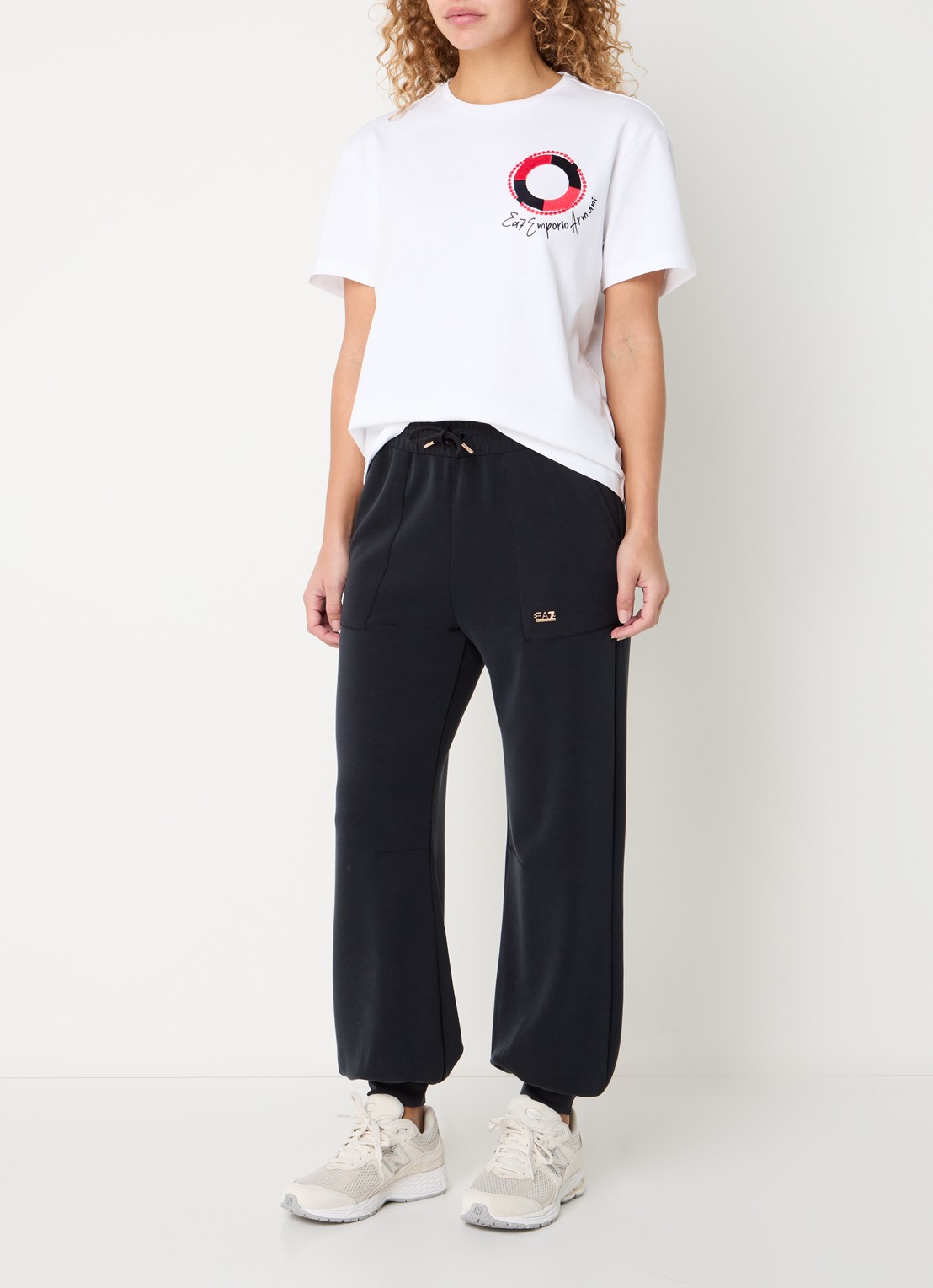 Armani T-shirt met logoborduring - voorkant 3 wit