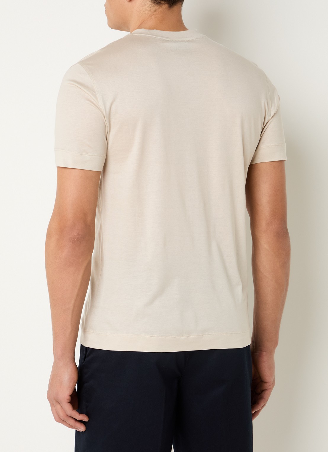 Armani T-shirt met logoborduring - achterkant beige