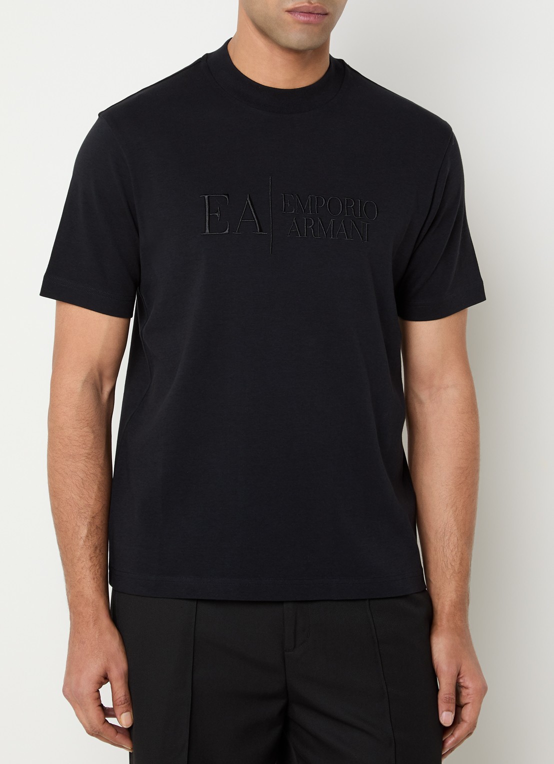 Armani T-shirt met logoborduring - detail zwart