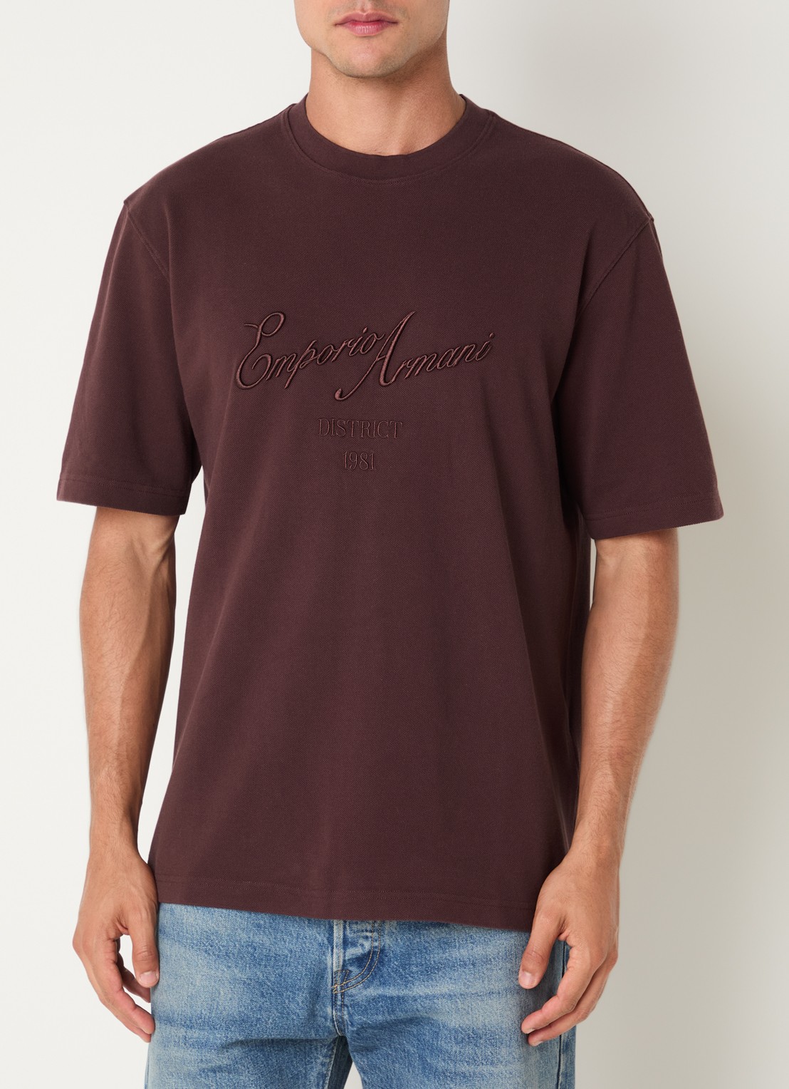 Armani T-shirt met logoborduring - detail 4 aubergine