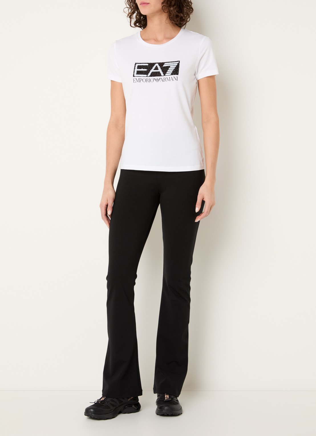 Armani T-shirt met logoprint en pailletten - voorkant 2 wit