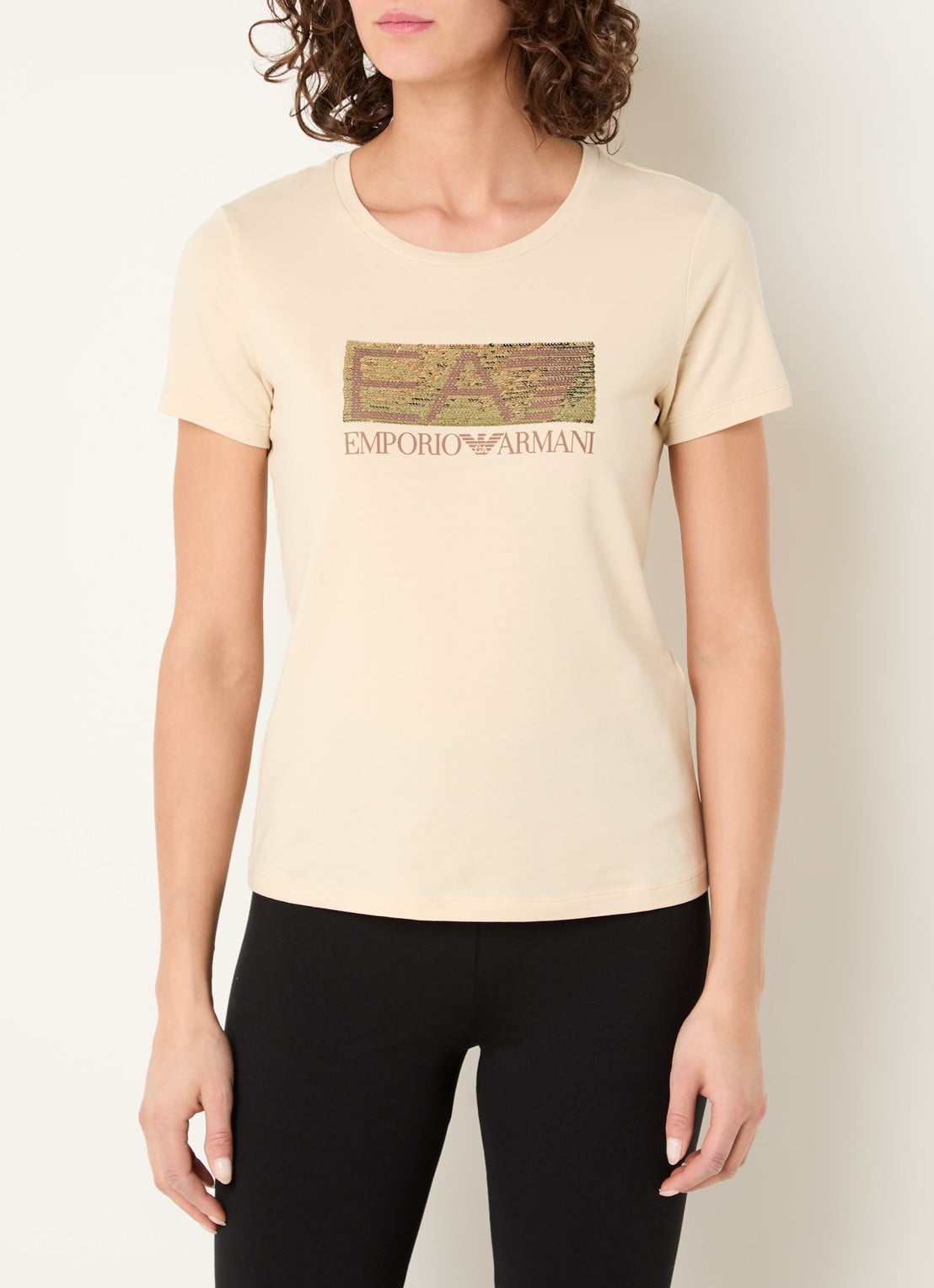Armani T-shirt met logoprint en pailletten - detail 4 beige