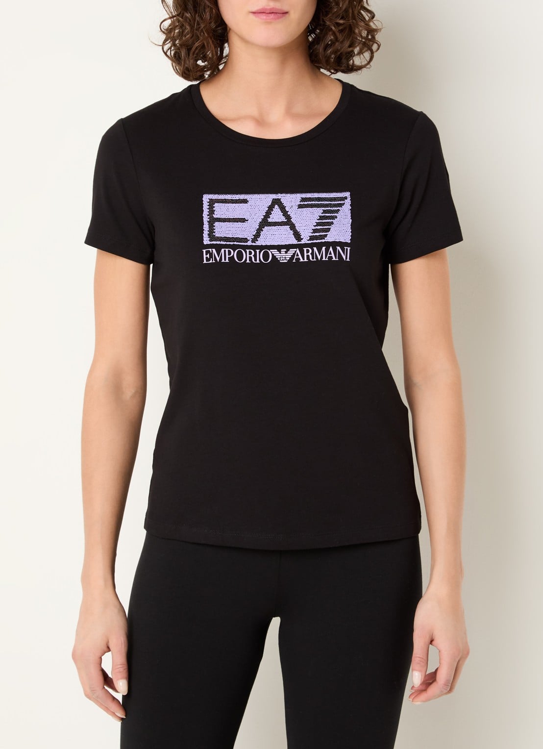 Armani T-shirt met logoprint en pailletten - detail 4 zwart