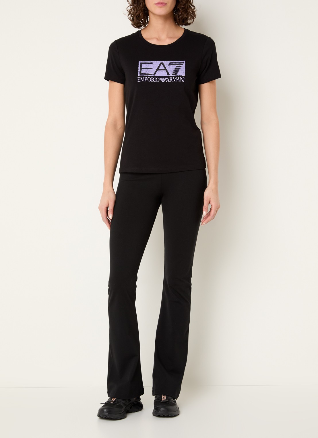Armani T-shirt met logoprint en pailletten - voorkant 3 zwart