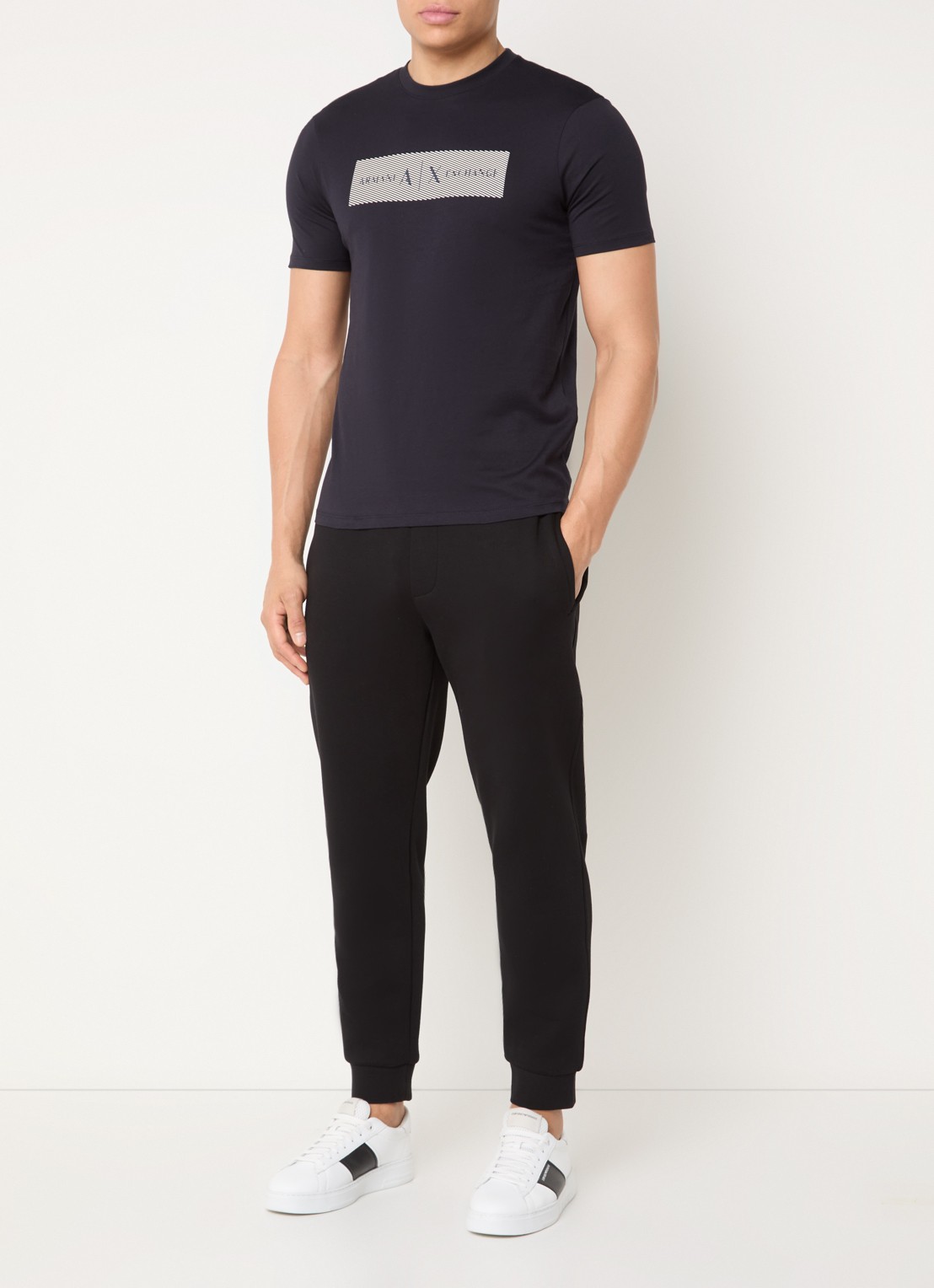 Armani T-shirt met logoprint - voorkant 4 donkerblauw