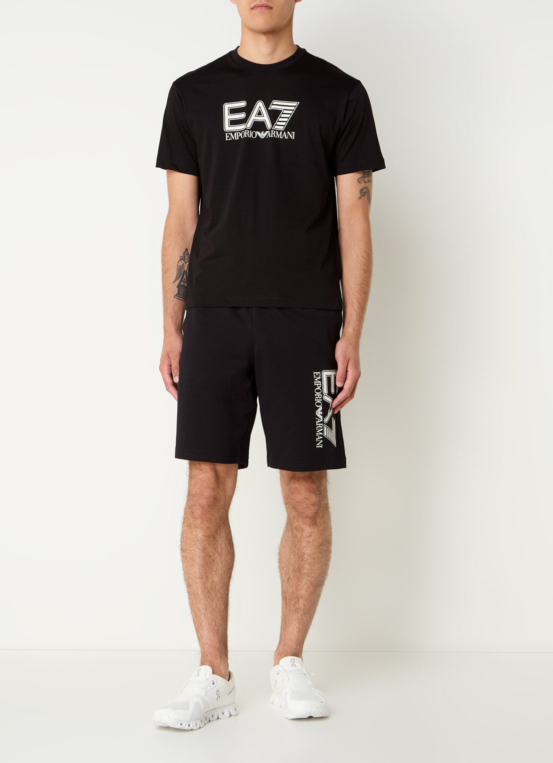 Armani T-shirt met logoprint - voorkant 4 zwart