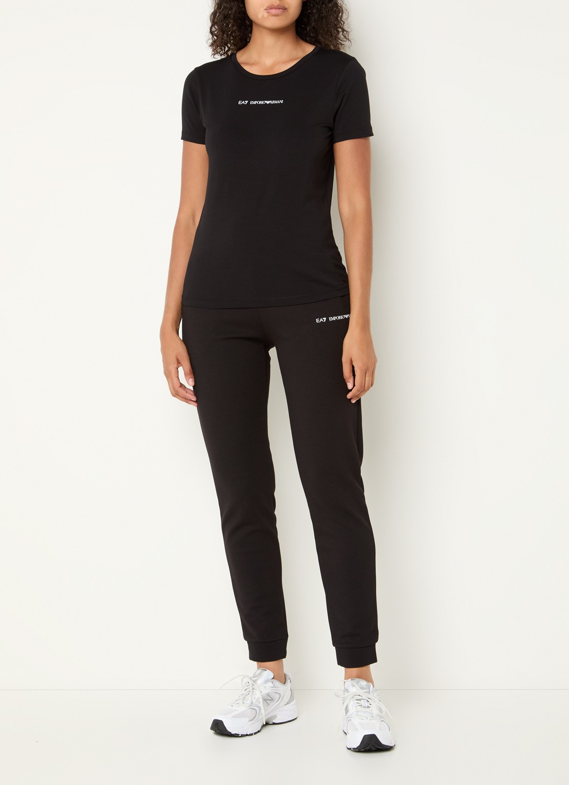 Armani T-shirt met logoprint - voorkant 3 zwart
