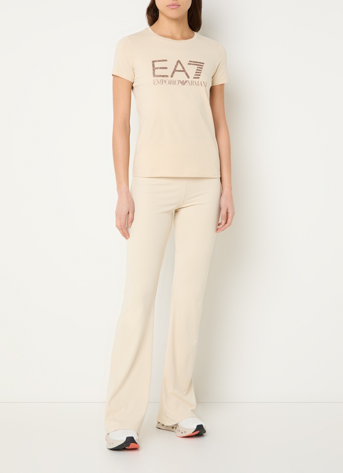 Armani T-shirt met logoprint - voorkant 4 vanillegeel