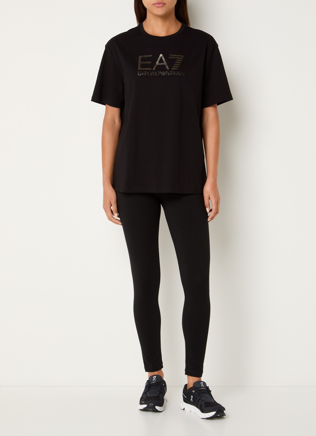 Armani T-shirt met logoprint  - voorkant 2 zwart