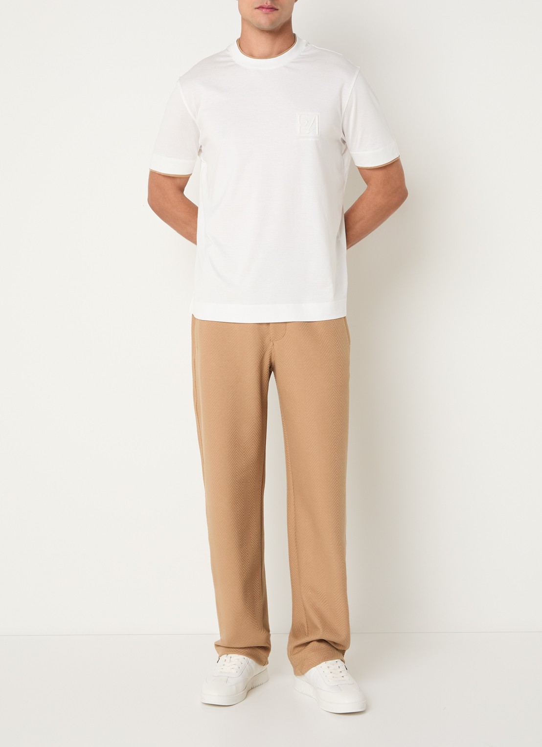 Armani T-shirt met logoprint - voorkant 2 wit