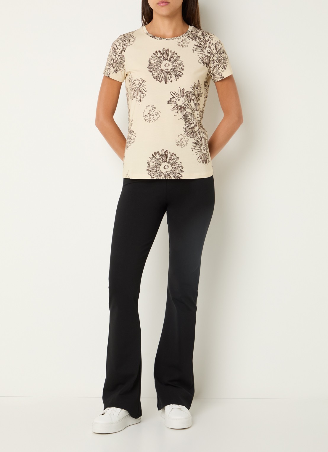 Armani T-shirt met print en ronde hals - voorkant 2 lichtgeel