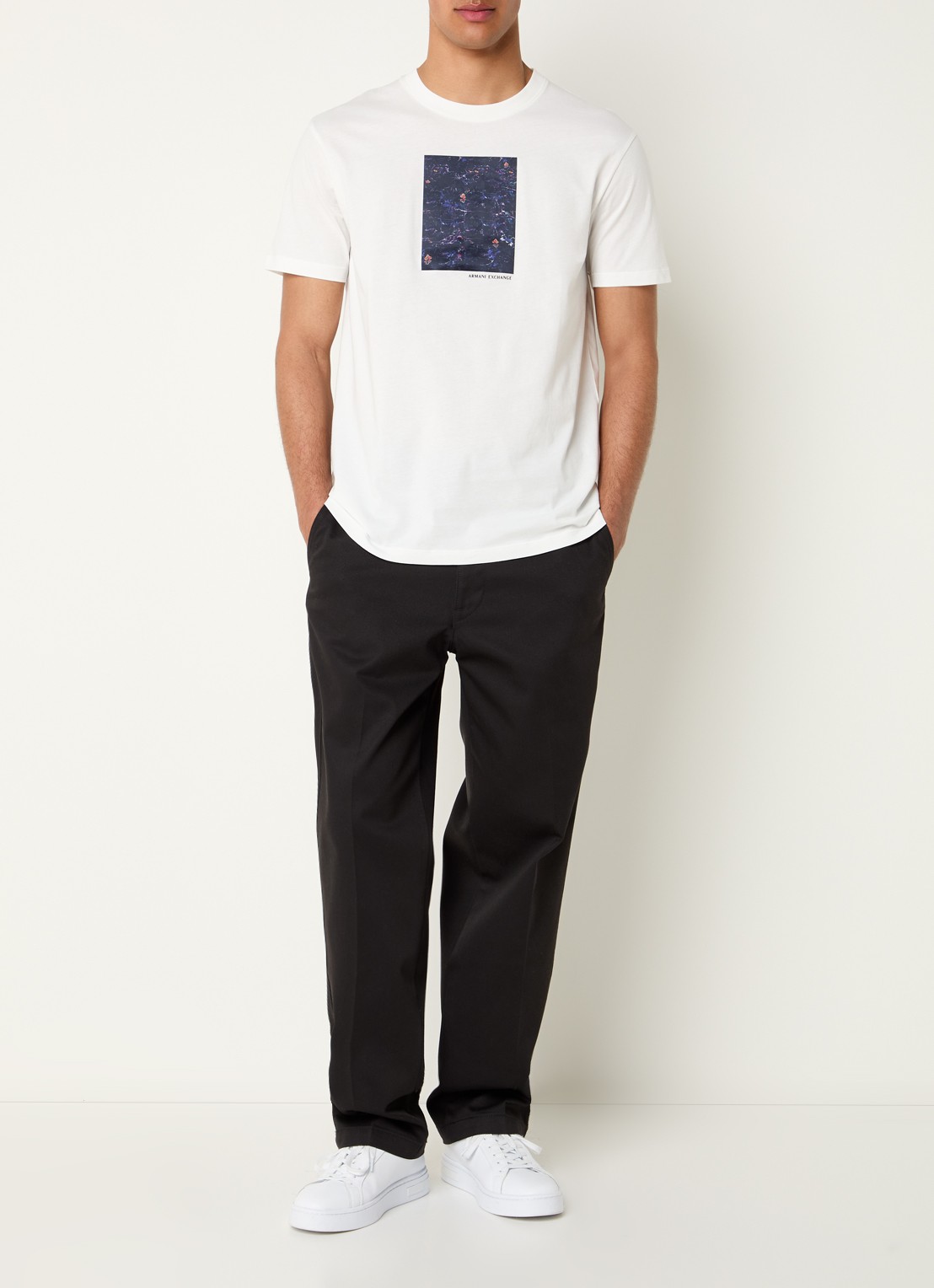 Armani T-shirt met print - voorkant 3 gebroken wit