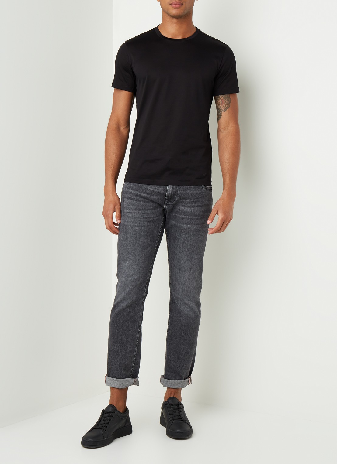 Armani T-shirt met ronde hals - voorkant 2 zwart