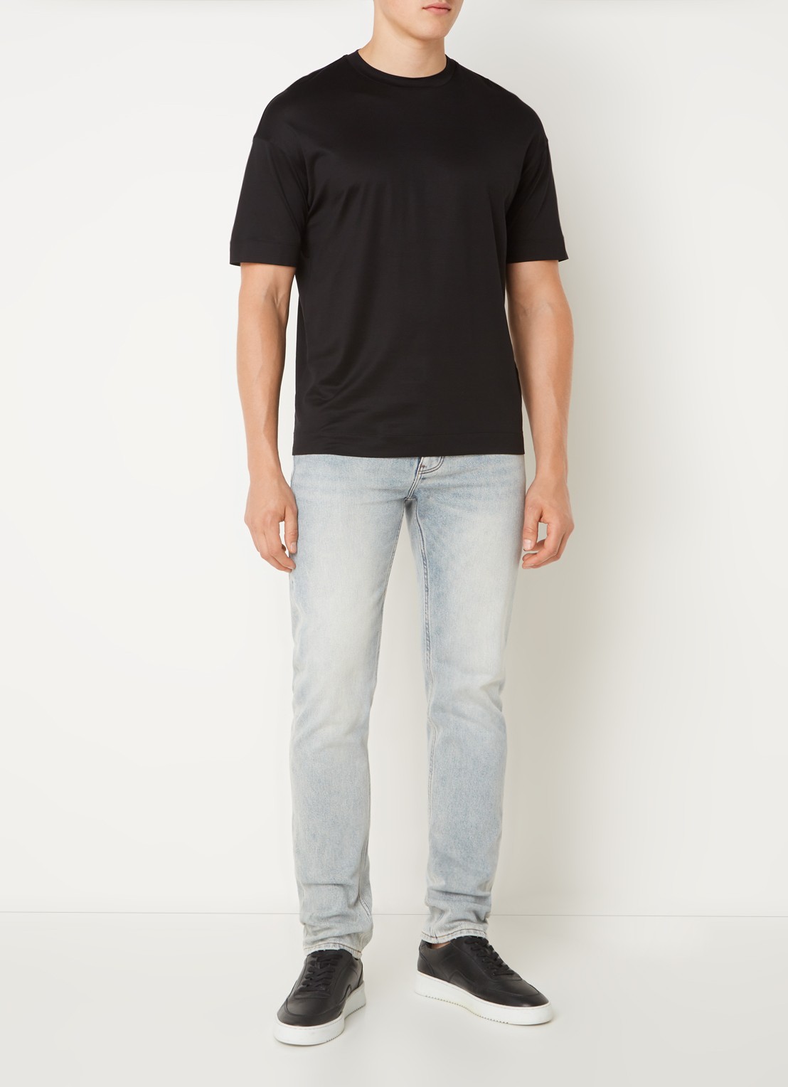 Armani T-shirt met ronde hals  - voorkant 4 zwart