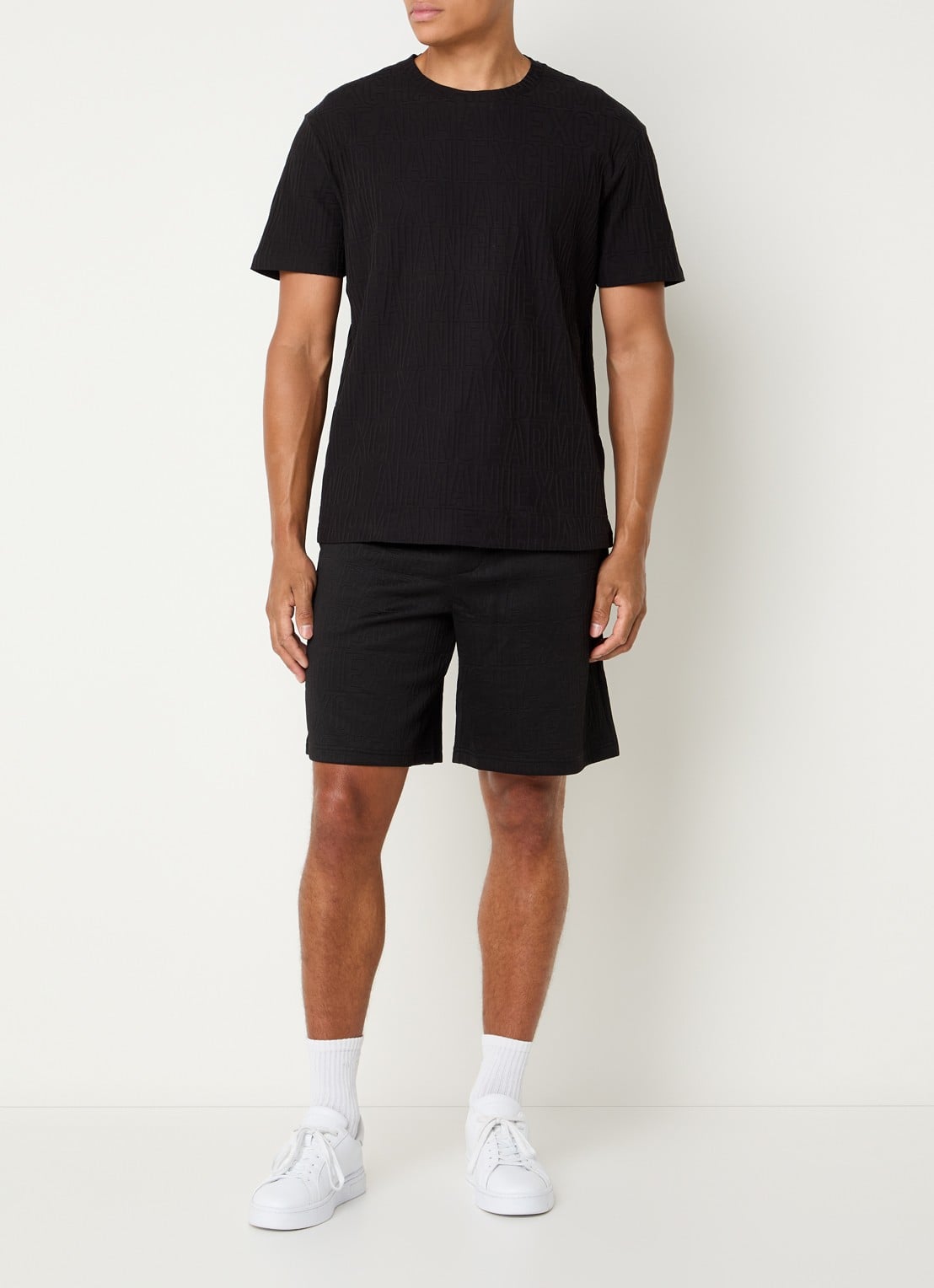 Armani T-shirt met structuur - voorkant 2 zwart
