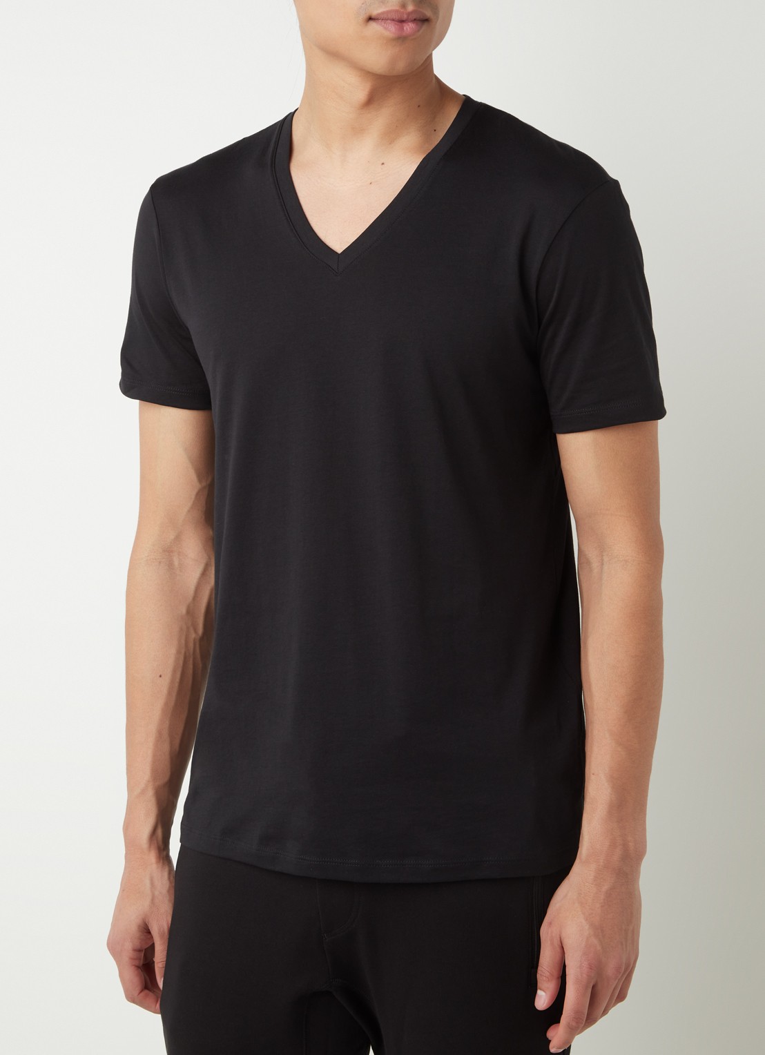 Armani T-shirt met V-hals - detail 4 zwart