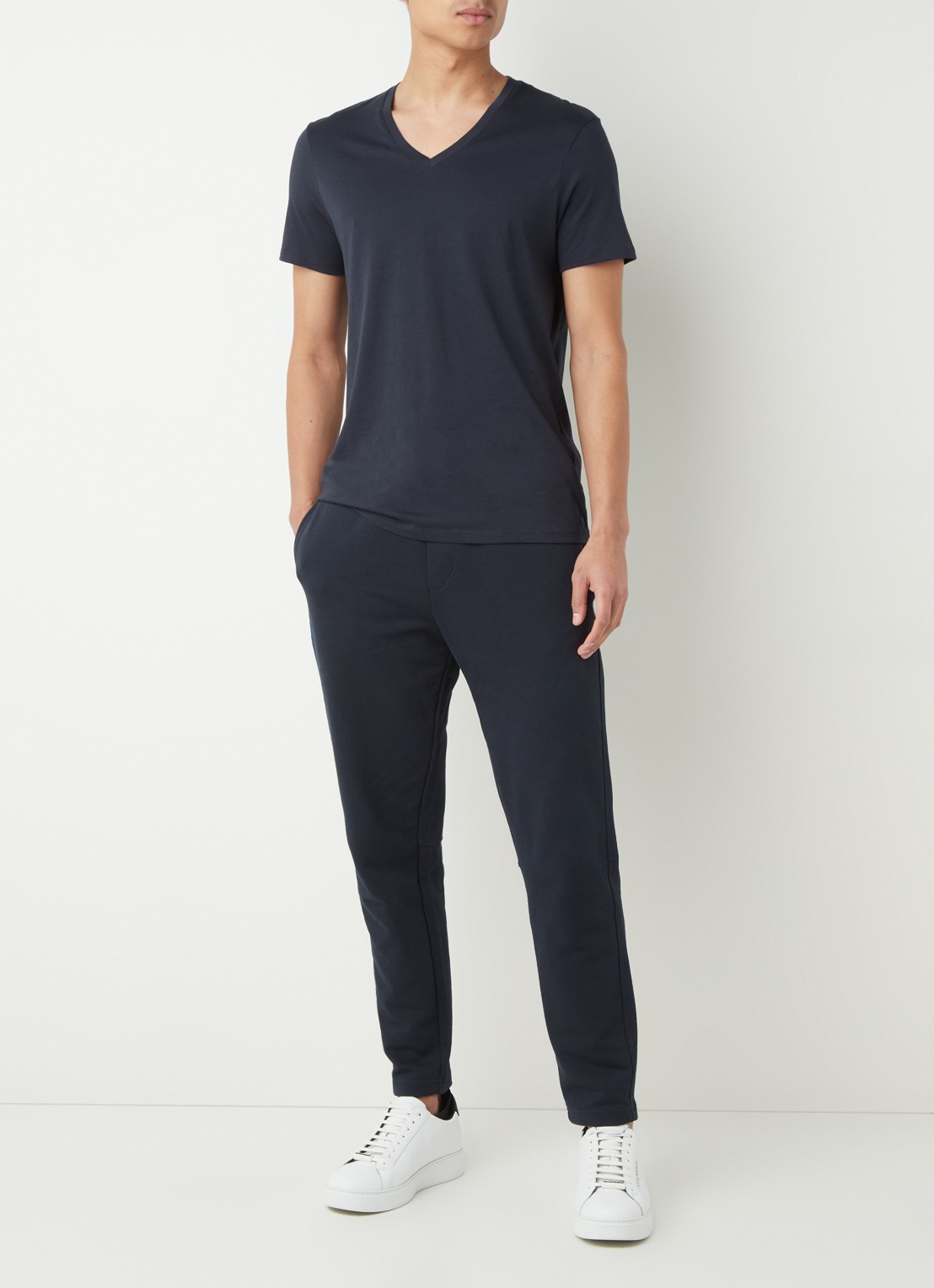 Armani T-shirt met V-hals - voorkant 3 donkerblauw