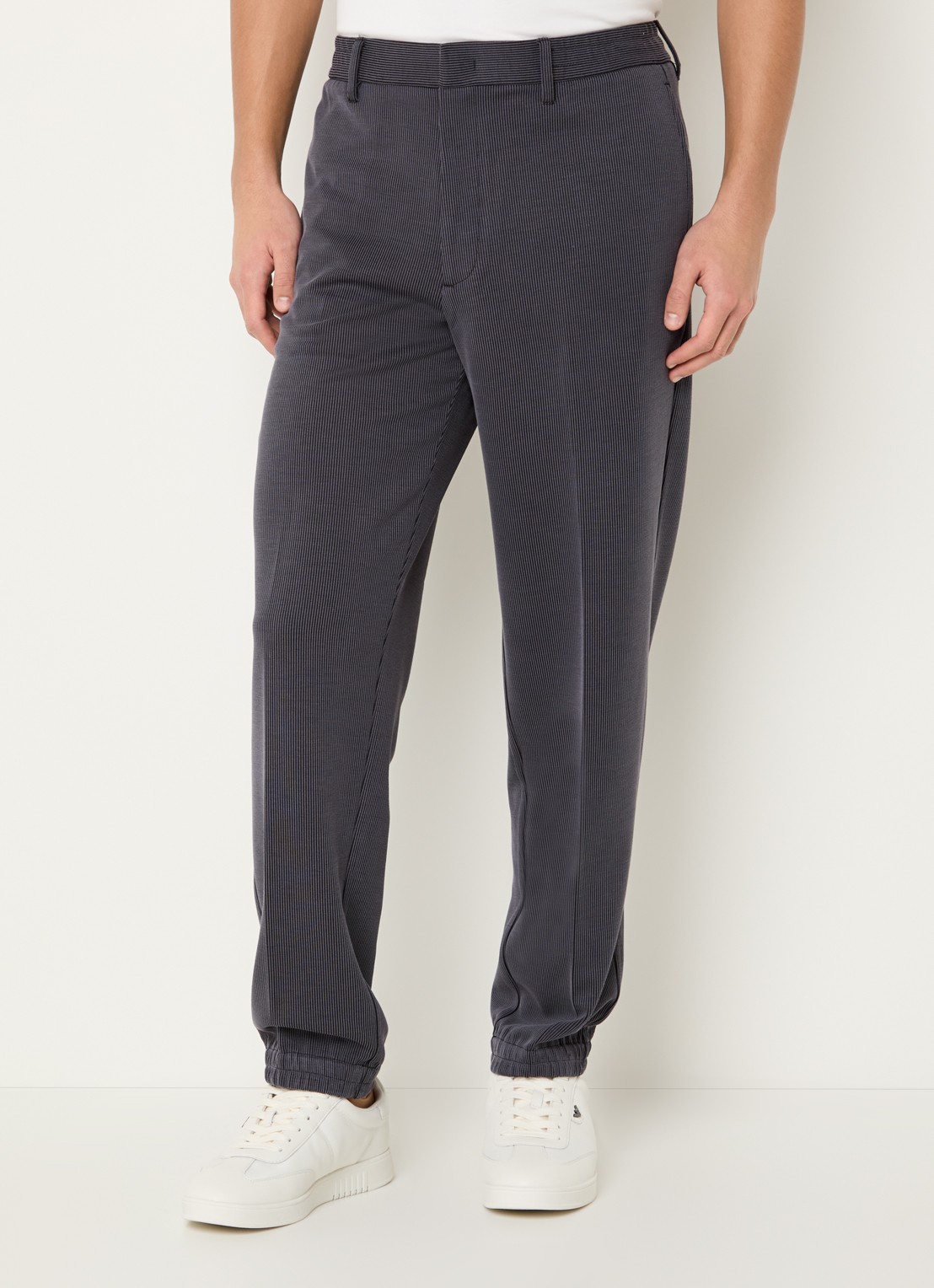 Armani Tapered fit broek met steekzakken - detail 3 donkergrijs