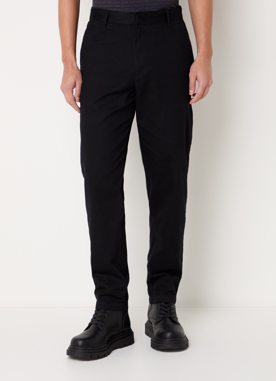 Armani Tapered fit chino met steekzakken - detail 2 zwart