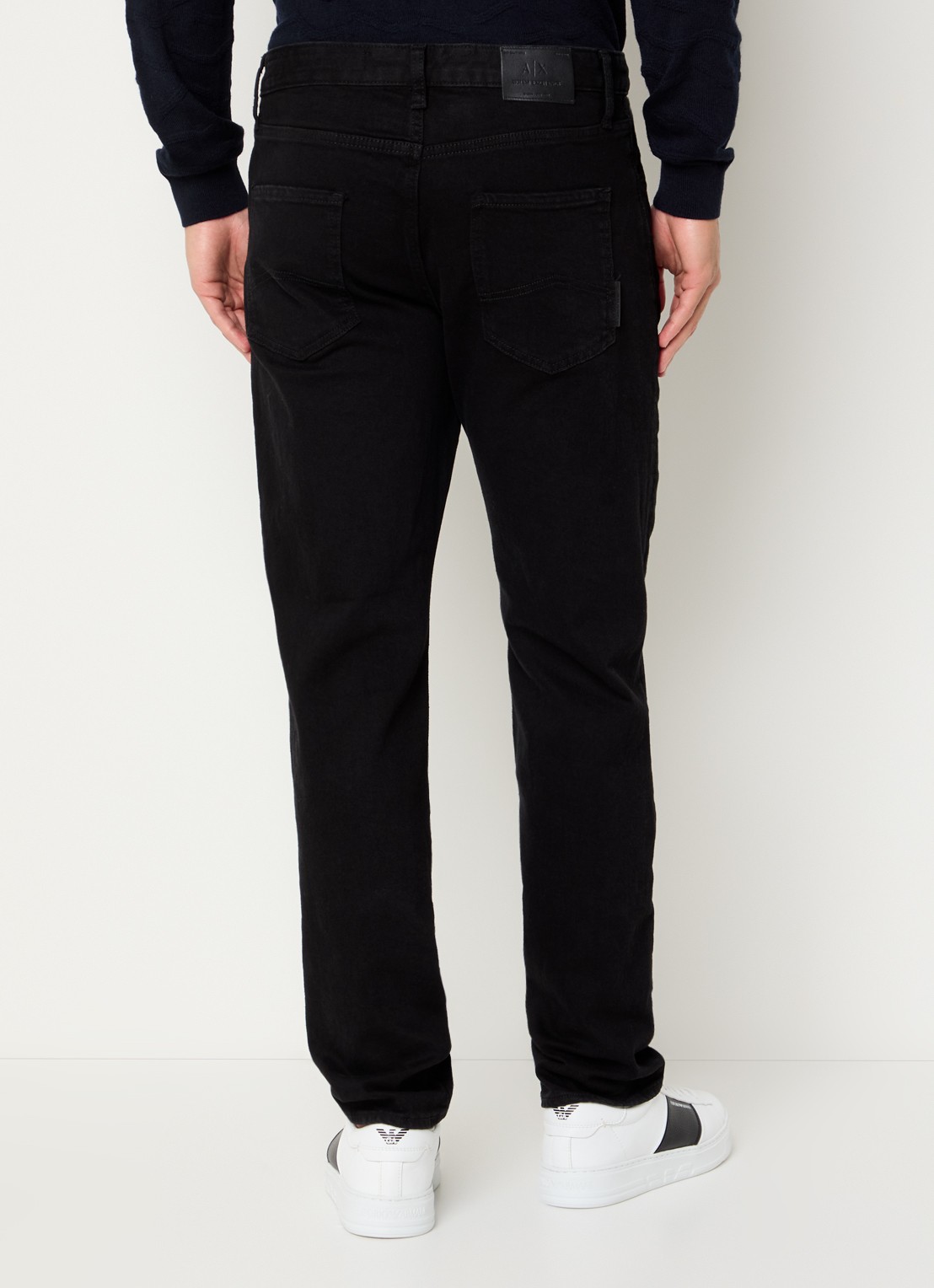 Armani Tapered fit jeans met gekleurde wassing - achterkant 5 zwart